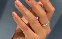 How To Choose Between A Gel Manicure And A Regular Polish Manicure